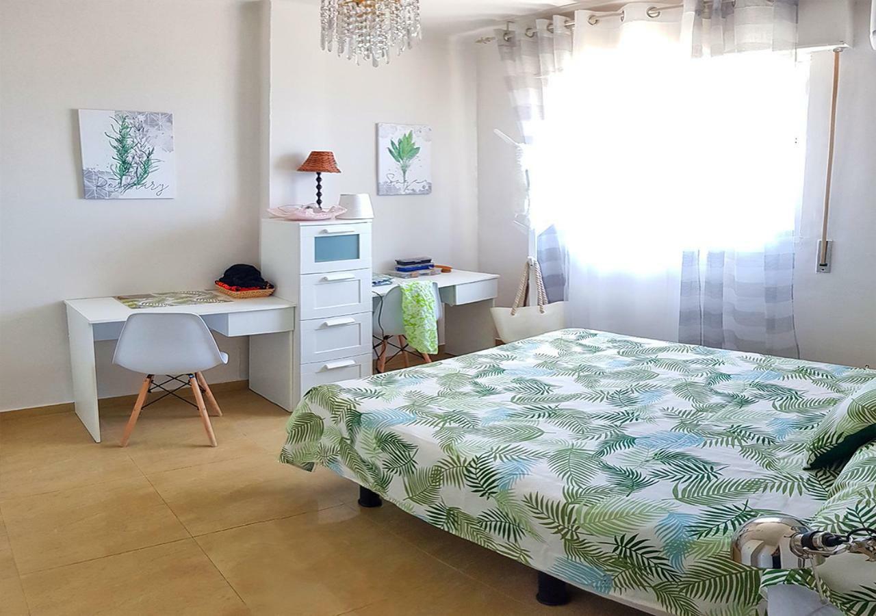 Malaga Centro Apartment Luaran gambar