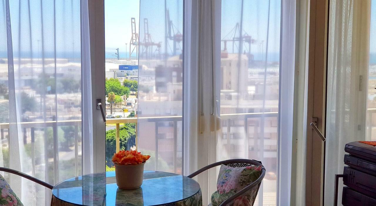 Malaga Centro Apartment Luaran gambar
