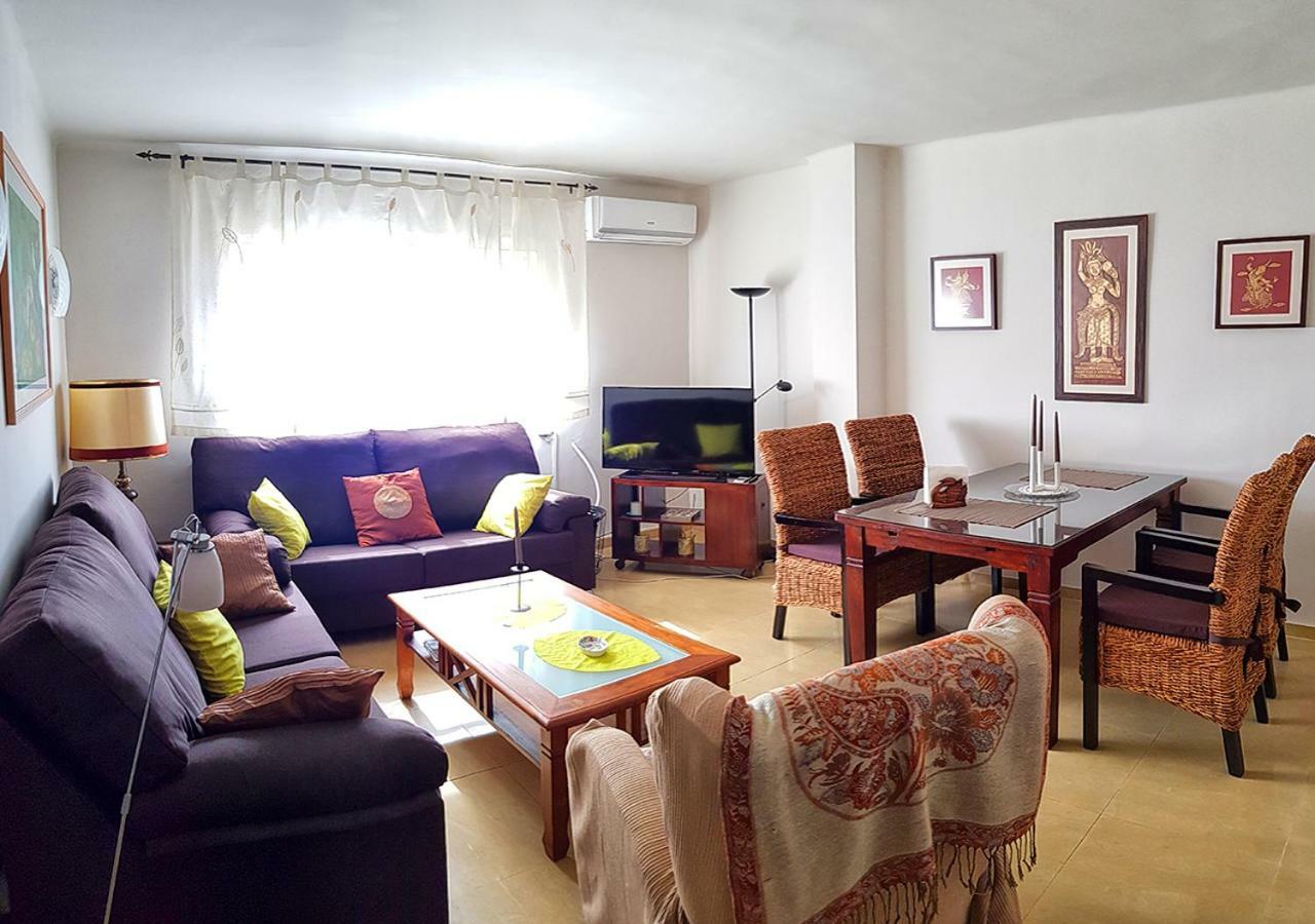Malaga Centro Apartment Luaran gambar